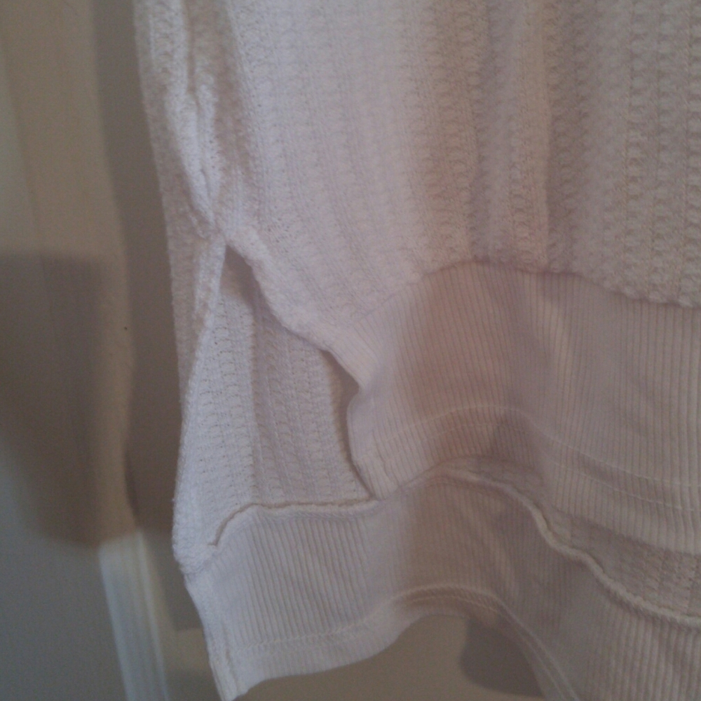 Fresh Produce thin white oversized pullover sweater top size medium/large - Picture 3 of 5